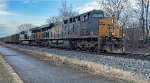 CSX 833 leads C700 west.